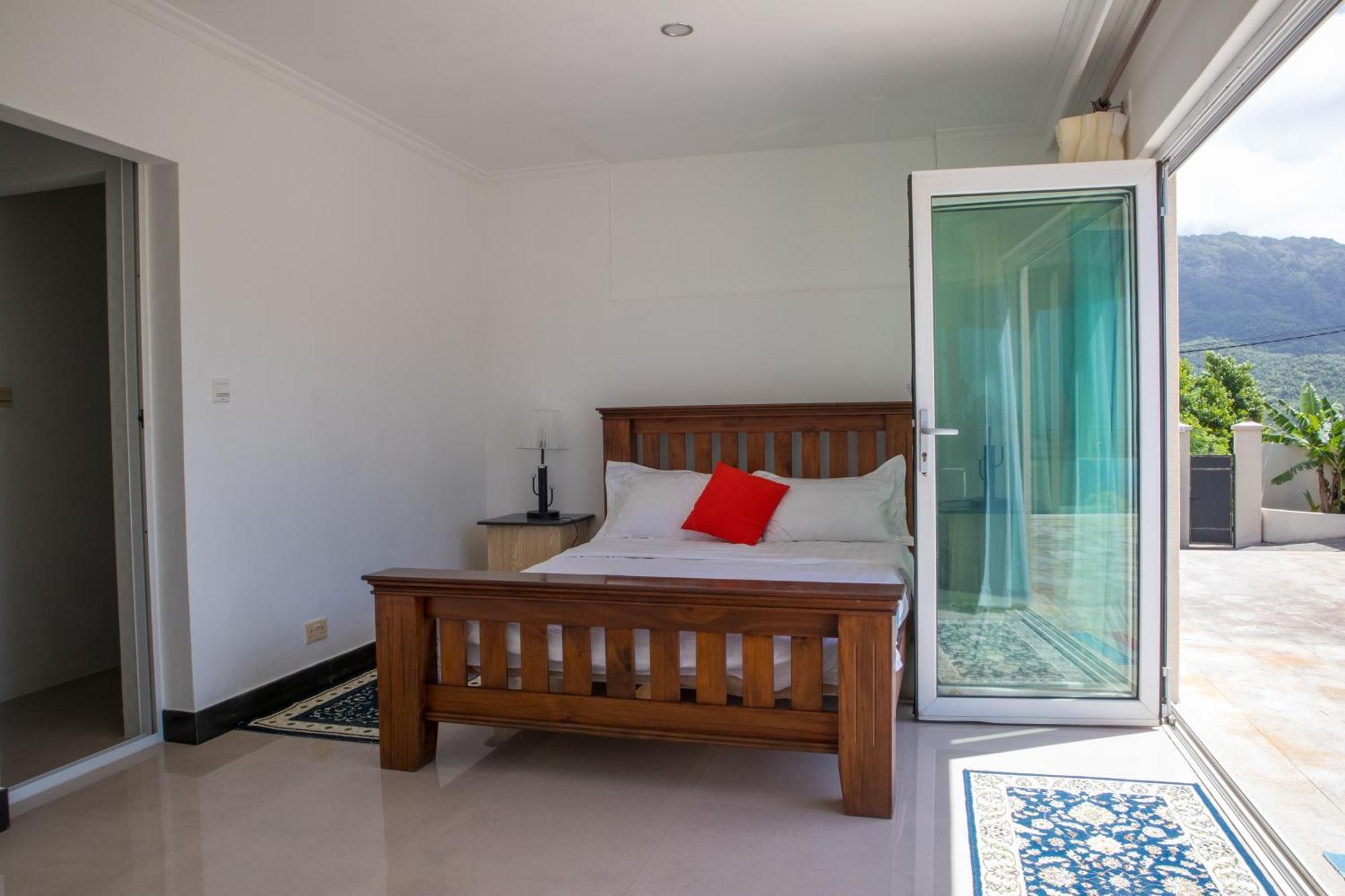 Amanda Villa - Best Value Mountain Top Inn Au Cap Εξωτερικό φωτογραφία